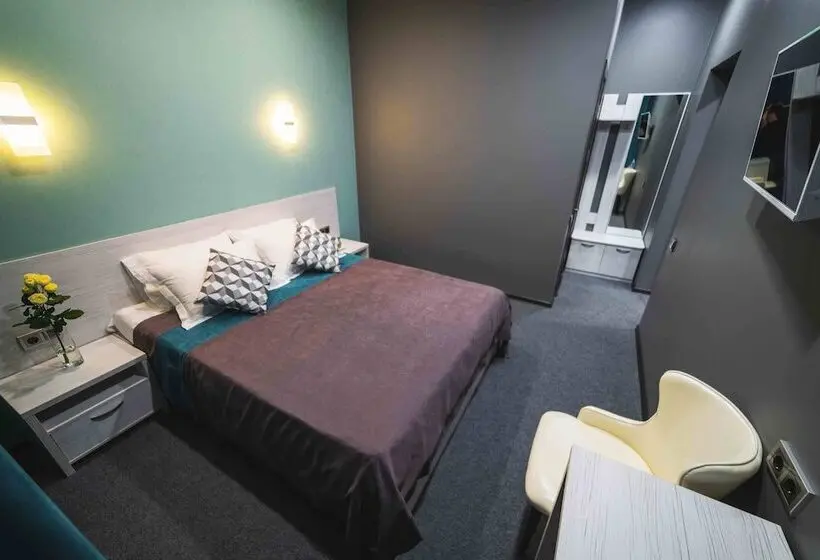 Chambre Familiale, Angara Prioritet