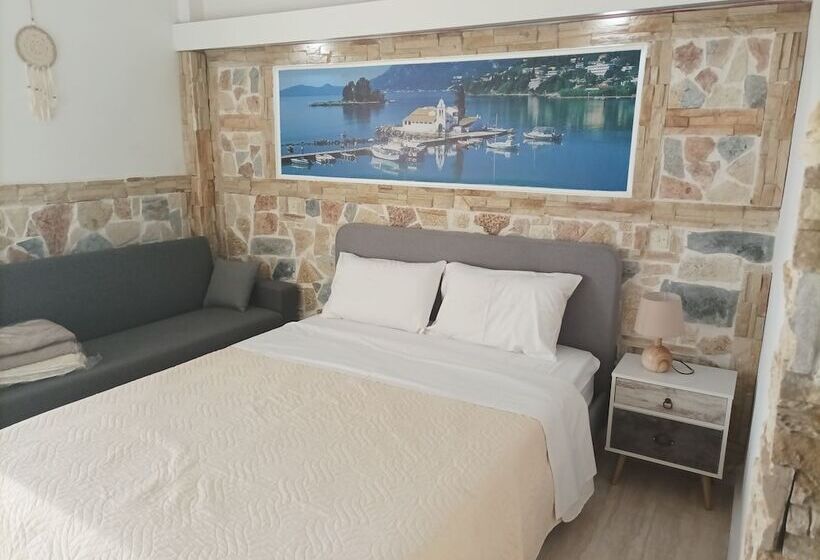 غرفة ديلوكس مطلّة علي البحر, Petrakis Beach