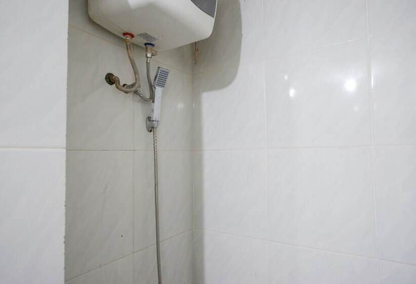 חדר סטנדרט, Reddoorz Plus At Hotel Srikandi Kendari