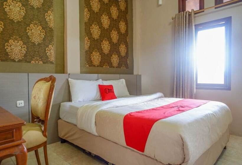 Номер Deluxe, Reddoorz Plus At Hotel Srikandi Kendari