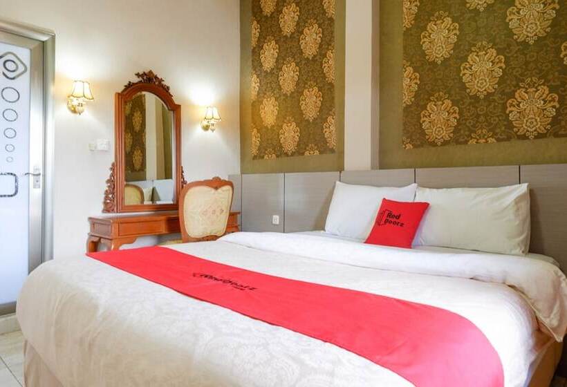 חדר דלוקס, Reddoorz Plus At Hotel Srikandi Kendari