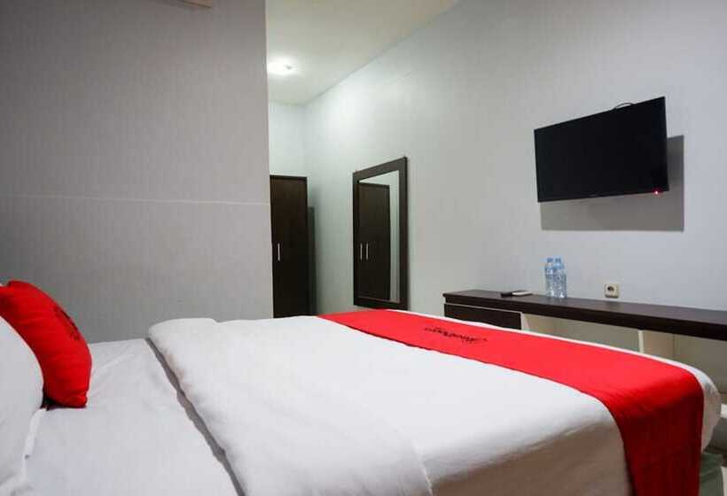 Номер Стандарт, Reddoorz Plus At Hotel Srikandi Kendari