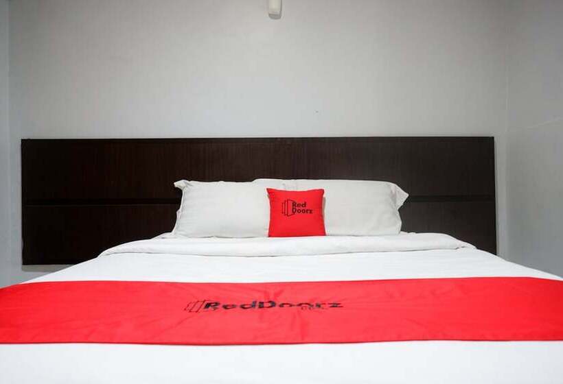 חדר סטנדרט, Reddoorz Plus At Hotel Srikandi Kendari