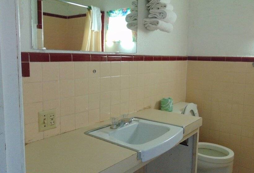 标准三人间, Heritage Budget Inn