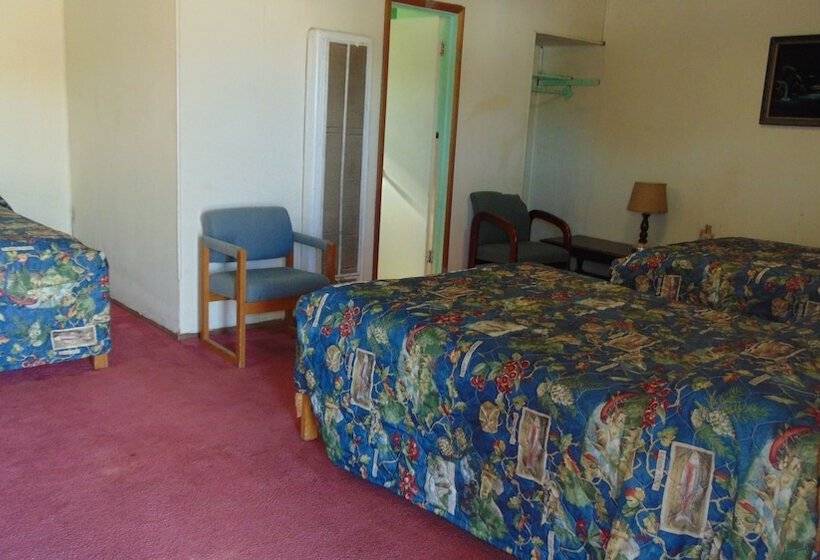 Номер Стандарт Трехместный, Heritage Budget Inn