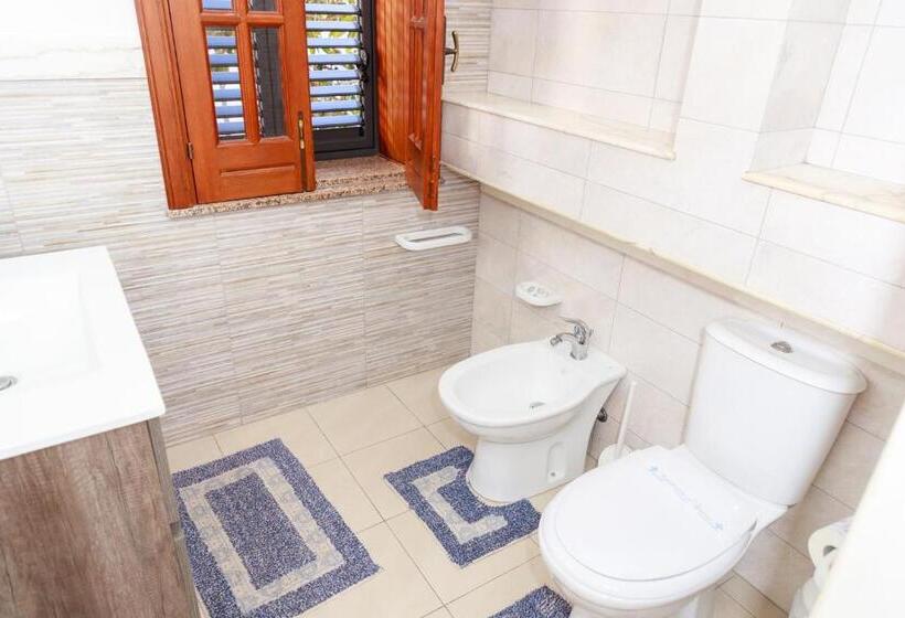 בית, 3 חדרי שינה, Fuori Rotta