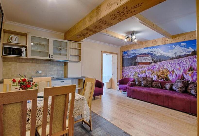 آپارتمان 2 خوابه با بالکن, Pensjonat Dawidek