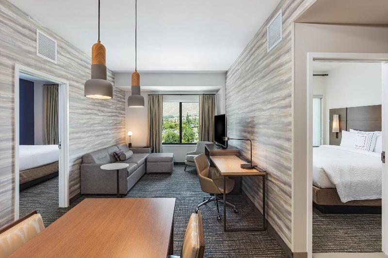 스위트 킹사이즈 침대, Residence Inn Riverside Moreno Valley