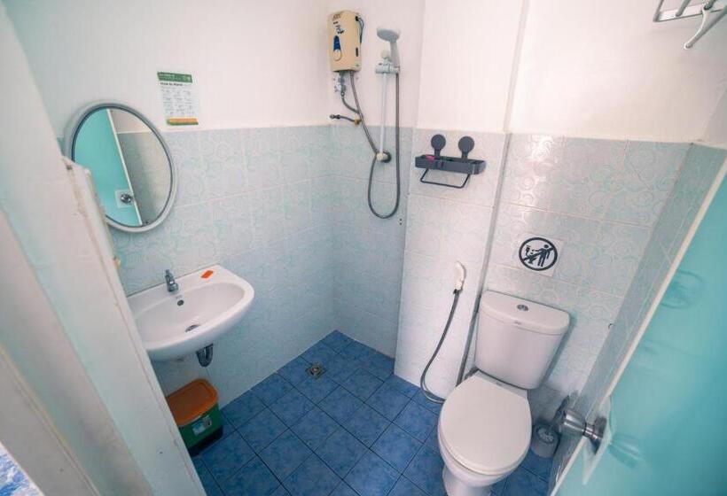 اتاق اکونومی, Chill Out Hostel