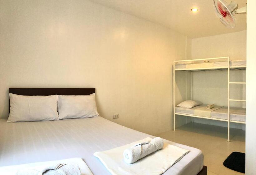 اتاق خانوادگی, Chill Out Hostel