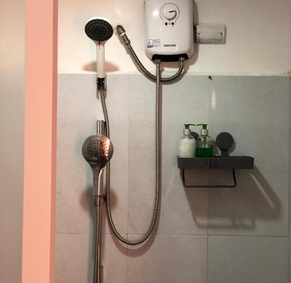 اتاق اکونومی, Chill Out Hostel