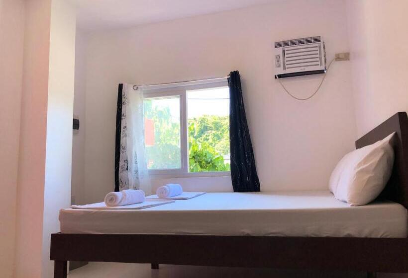 اتاق خانوادگی, Chill Out Hostel