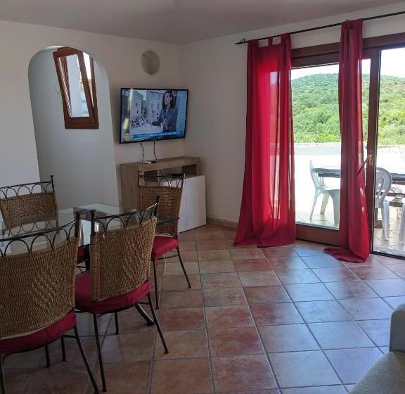 带2个卧室的公寓, Residenze Il Girasole