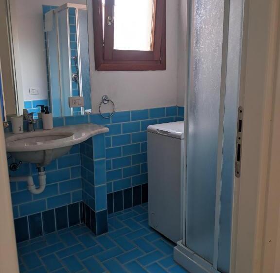 带1个卧室的带阳台的公寓, Residenze Il Girasole