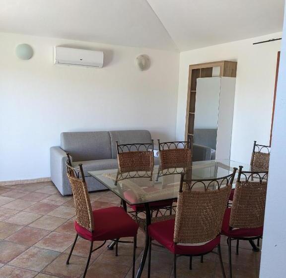 带2个卧室的公寓, Residenze Il Girasole