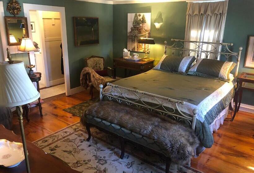 Люкс, Silvershell Inn