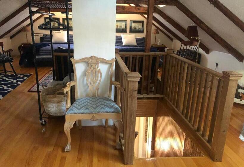 סוויטת סופריור, Silvershell Inn