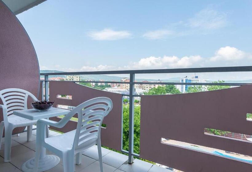 バルコニー付きスタンダードルーム, Belitsa