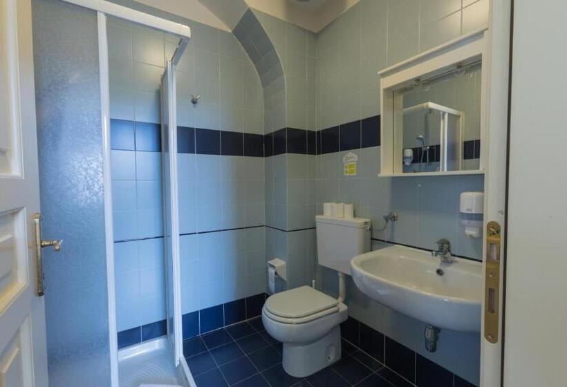 스탠다드 트리플 룸, Guesthouse   Cultural Center Gustav Mahler