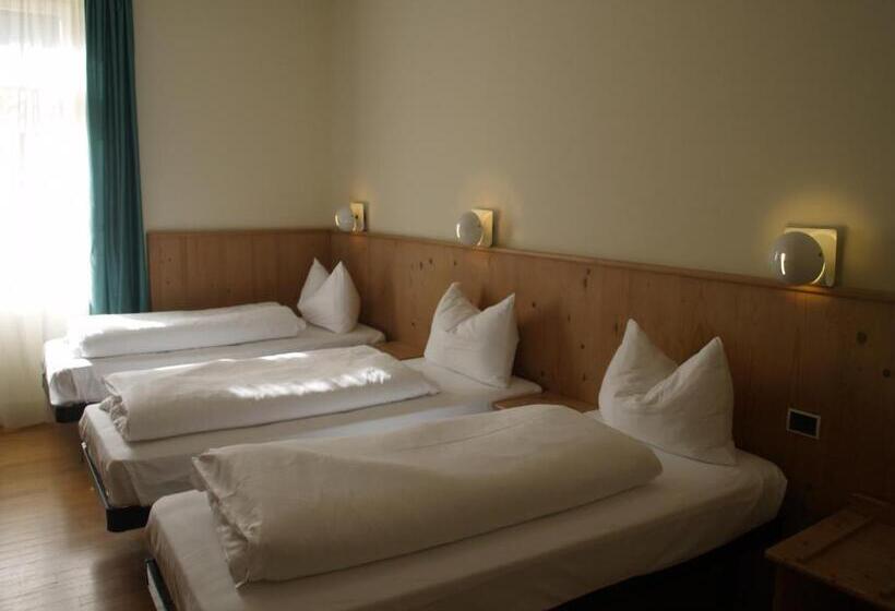 스탠다드 트리플 룸, Guesthouse   Cultural Center Gustav Mahler