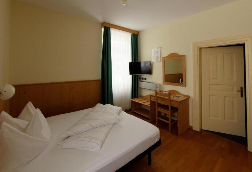 Номер Superior, Guesthouse   Cultural Center Gustav Mahler