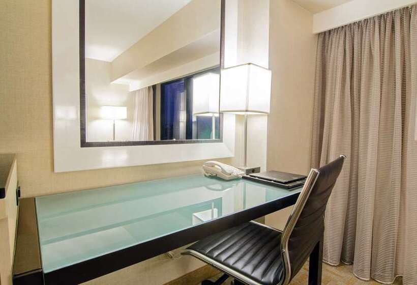 Quarto Estandar 2 Camas Casal, Alba, Tapestry Collection By Hilton