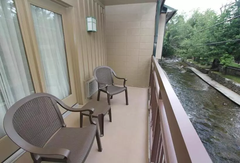 キングサイズベッドのエクゼクティブルーム, Greystone Lodge On The River