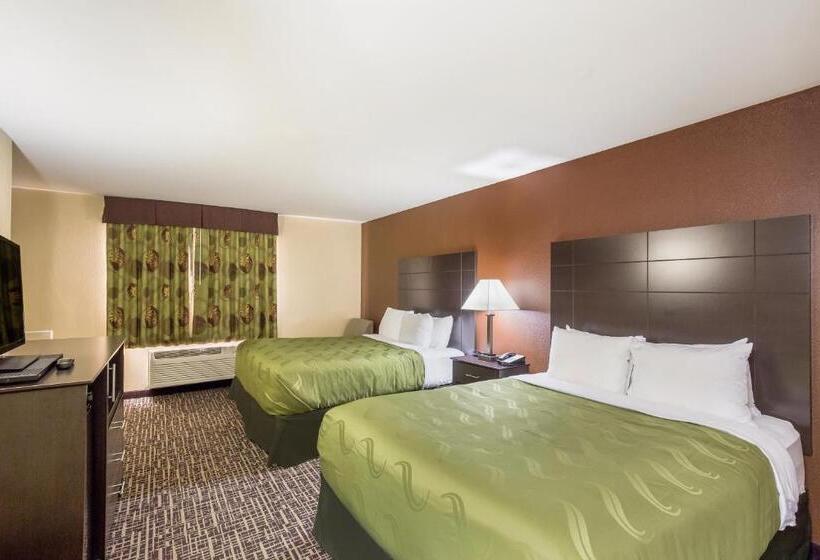 חדר סטנדרט, Quality Inn & Suites Caseyville  St. Louis