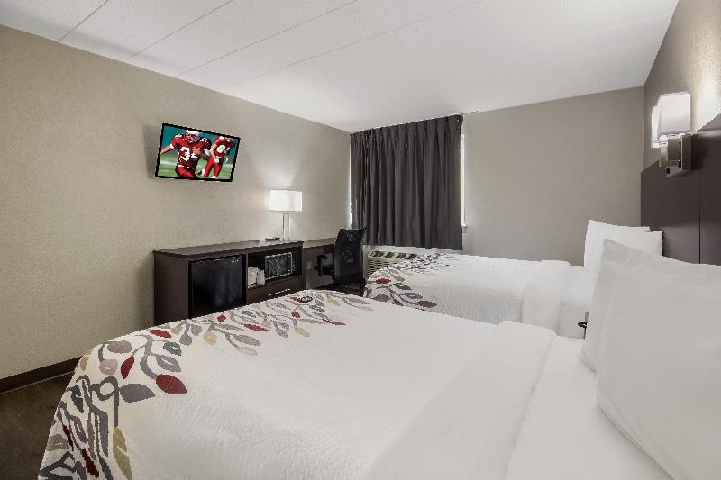 디럭스 룸, Red Roof Inn New Stanton