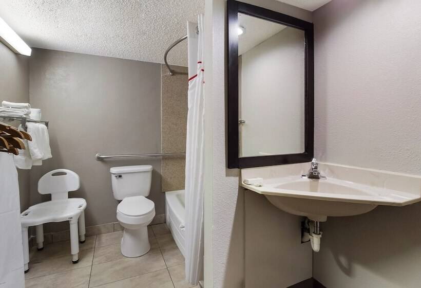 장애인을 위한 수피리어 룸, Red Roof Inn New Stanton