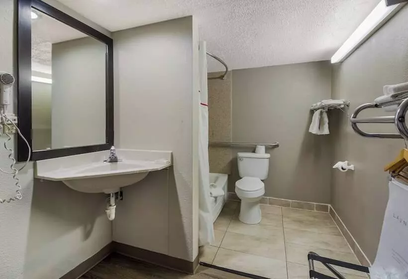 Deluxe-huone Soveltuu Liikuntarajoitteisille, Red Roof Inn New Stanton