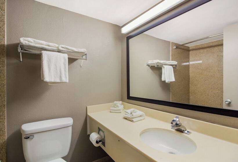 디럭스 룸, Red Roof Inn New Stanton