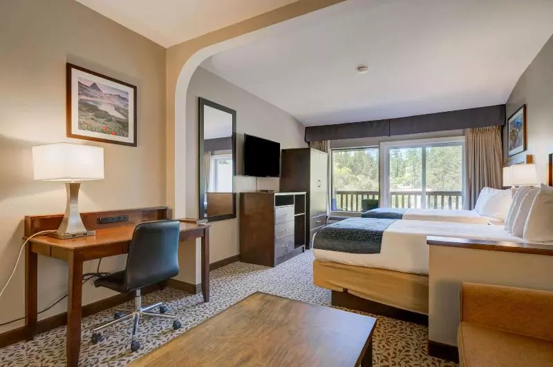 スタンダードルーム, The Pine Lodge On Whitefish River