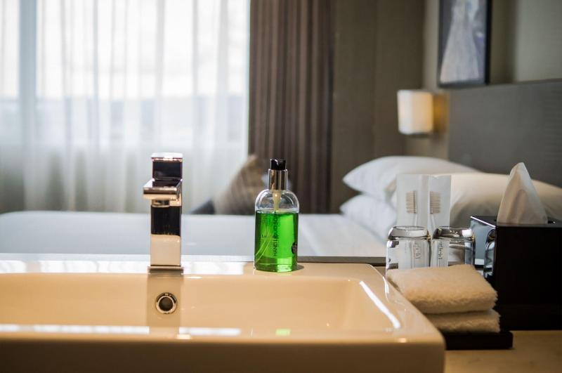 스탠다드 룸 킹사이즈 침대, Fairfield By Marriott Bintulu Paragon