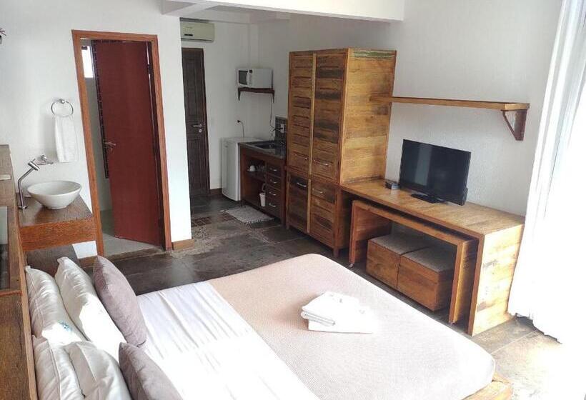 سوییت با چشم‌انداز استخر, Pousada Arágua