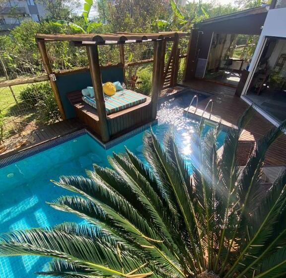 سوییت با چشم‌انداز استخر, Pousada Arágua