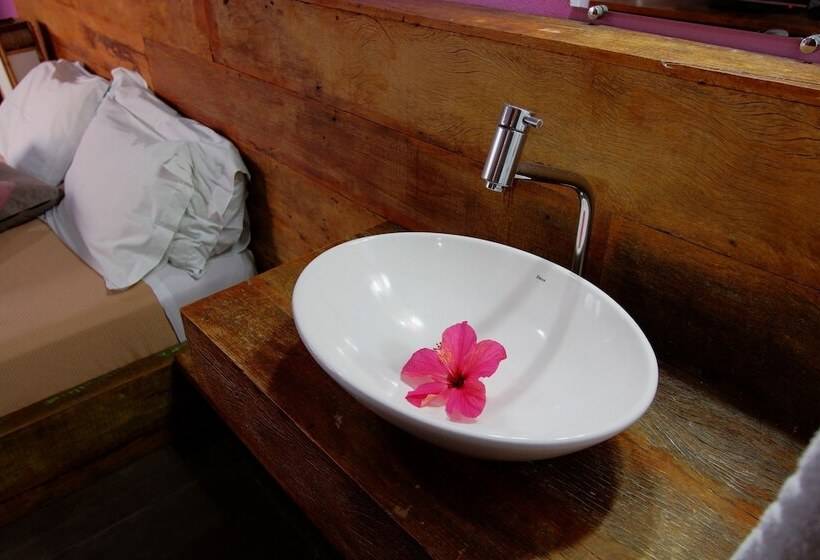 سوییت, Pousada Arágua