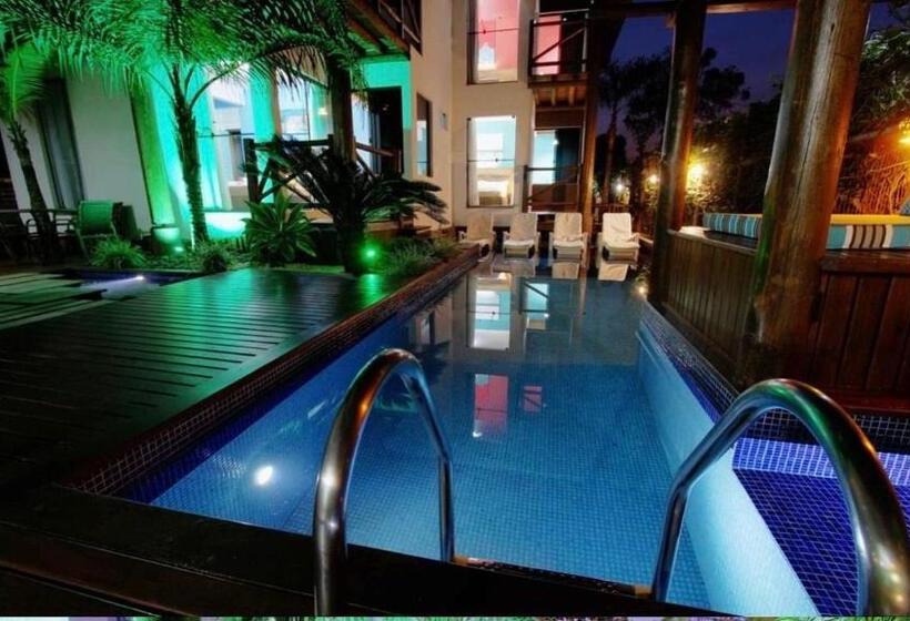 سوییت اجرایی, Pousada Arágua