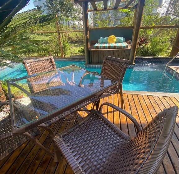 سوییت اجرایی, Pousada Arágua