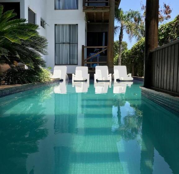 سوییت با چشم‌انداز استخر, Pousada Arágua