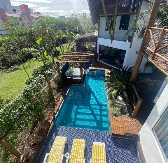 سوییت, Pousada Arágua