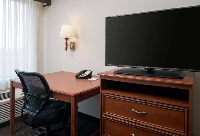 اتاق استاندارد, Spark By Hilton Denver International Airport