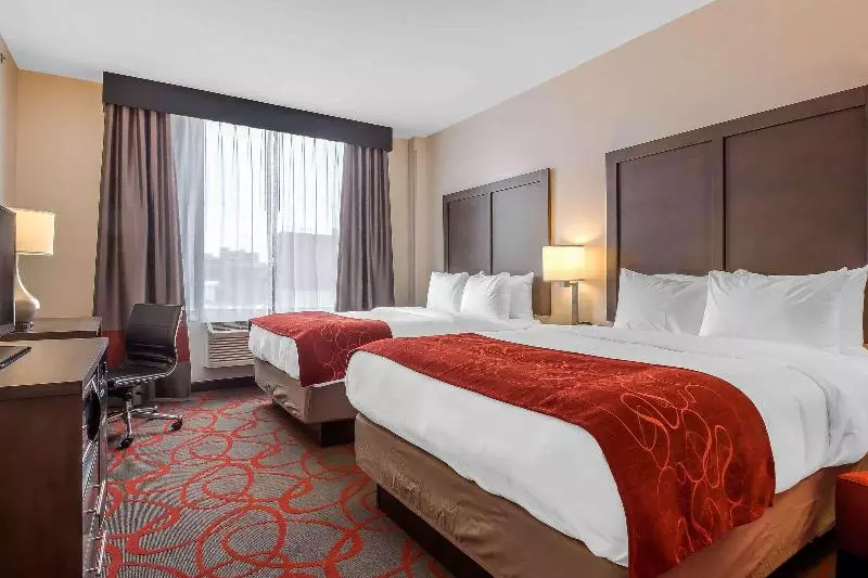 Suite Queen Bed, Holiday Inn Express Los Angeles Downtown West By Ihg