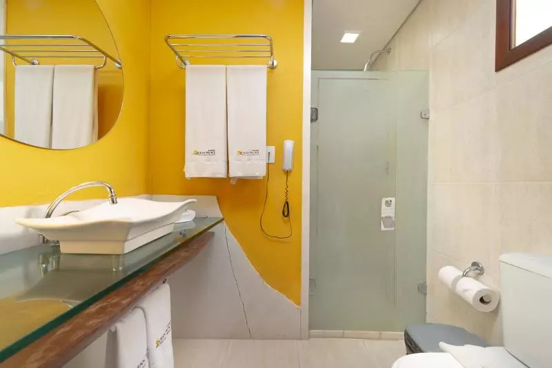 اتاق استاندارد با تخت بزرگ برای معلولان, Holiday Inn Express Los Angeles Downtown West By Ihg