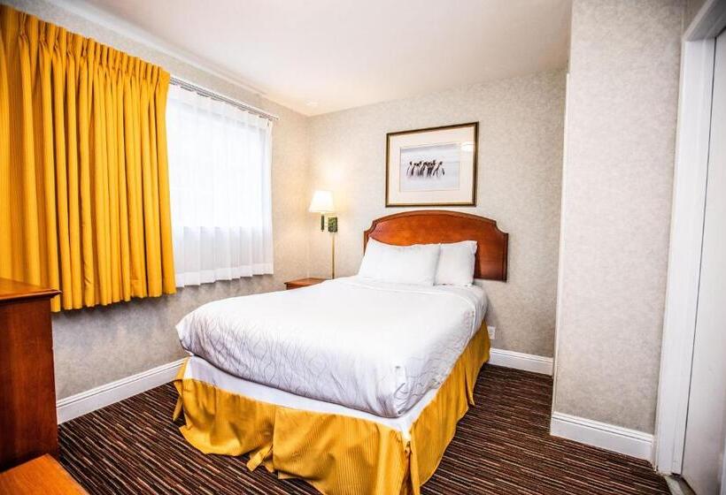 جناح عائلي, Pelican Inn