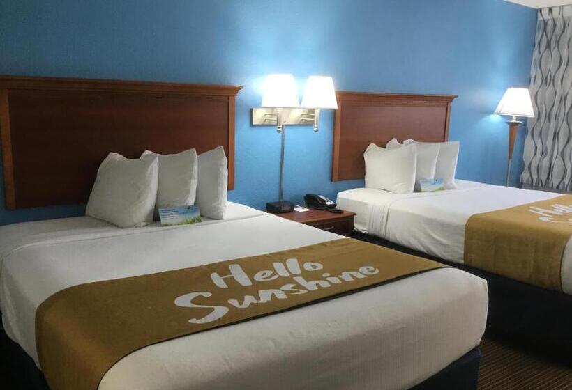 スイート, Days Inn & Suites By Wyndham Tallahassee Conf Center I 10