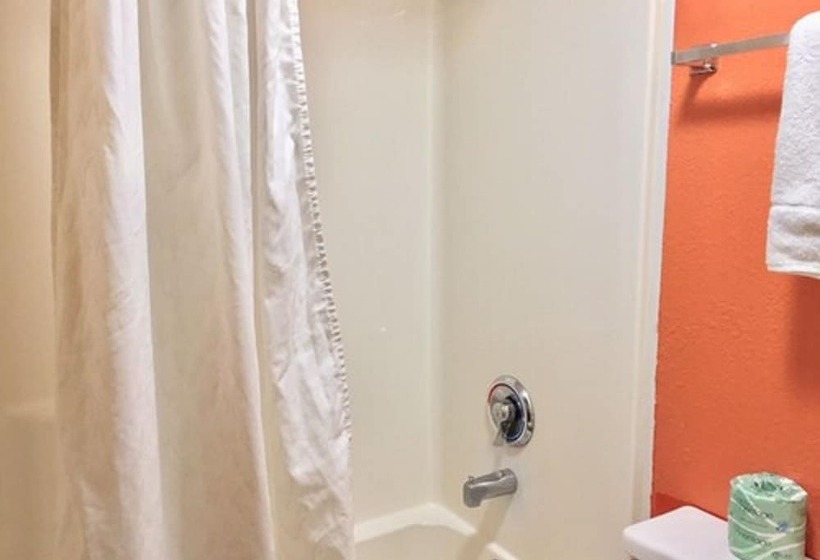 스탠다드 룸, Red Carpet Inn North Chicago