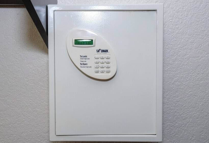 غرفة قياسية سرير مزدوج لذوى الإحتياجات الخاصة, Red Roof Inn Danville, Pa