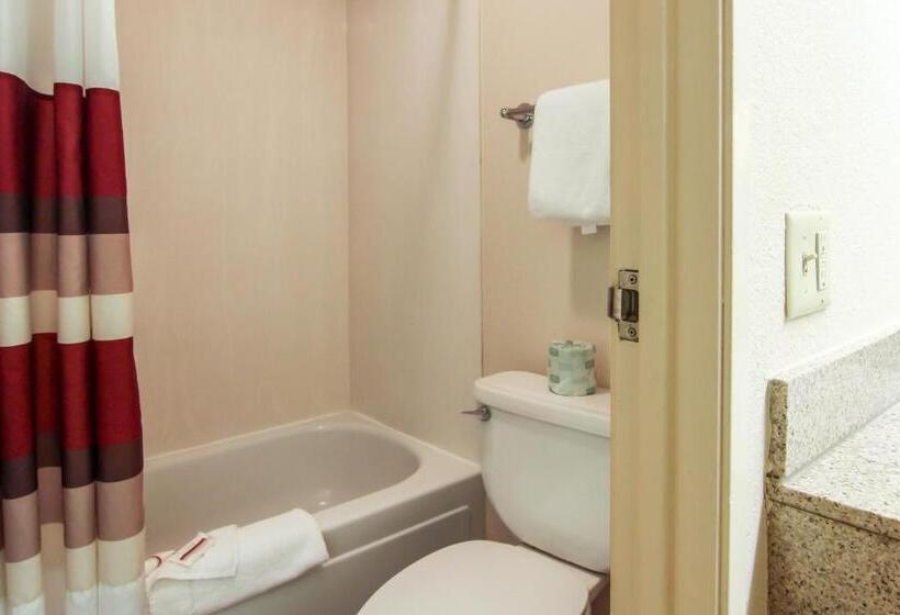 Номер Superior Кровать Кинг, Red Roof Inn Detroit  Troy