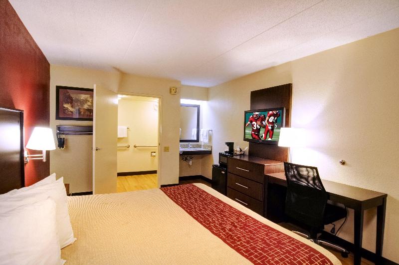 Номер Superior Кровать Кинг, American Inn & Suites Bishop Airport Flint